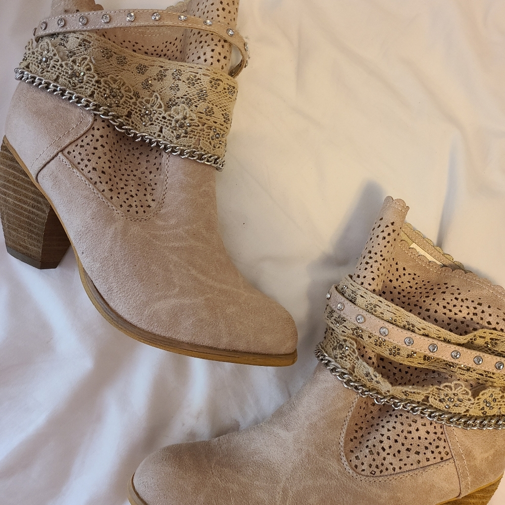 Embellished booties - Picture 5 of 5